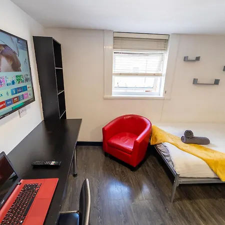 Compact Studios Available Close To Uob And 10Mins From The City! Birmingham Room photo