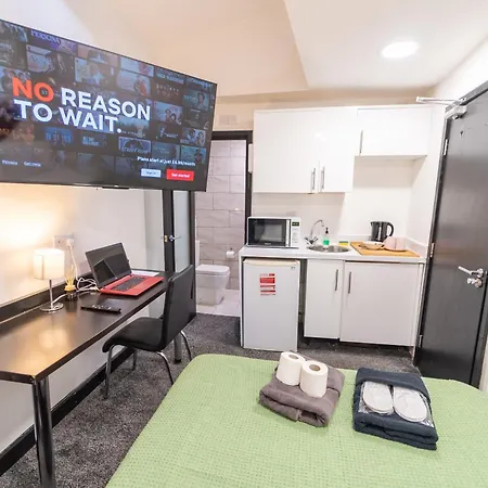Compact Studios Available Close To Uob And 10Mins From The City! Birmingham Room photo