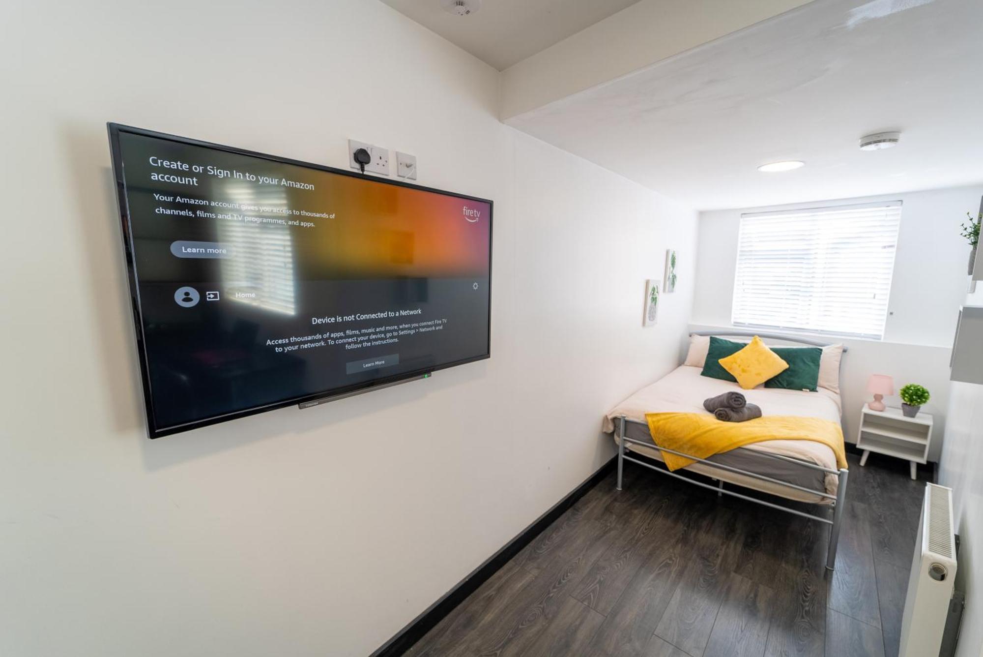 Compact Available Close To Uob And 10mins From The City! * Birmingham
