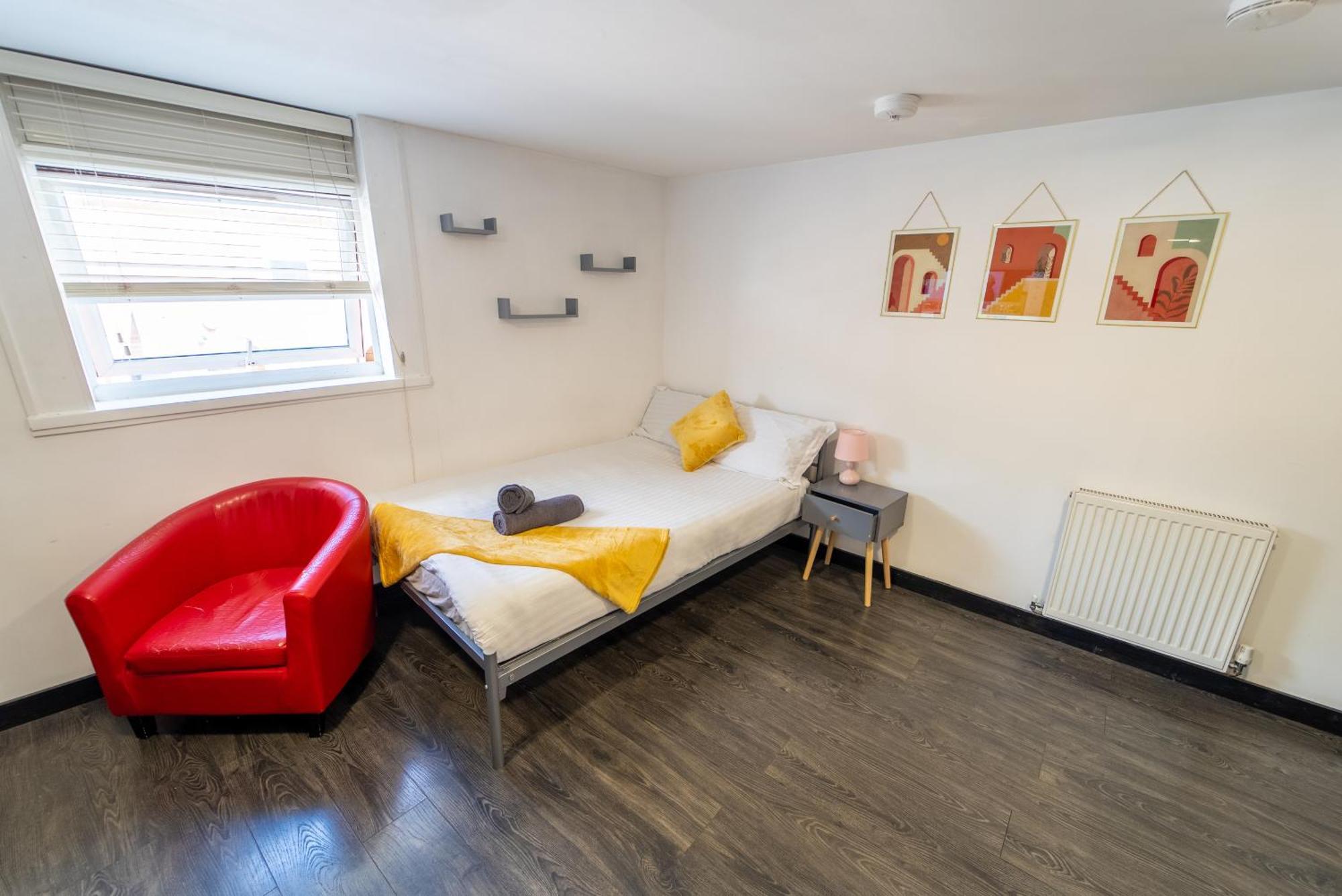 Compact Available Close To Uob And 10mins From The City! * Бирмингем