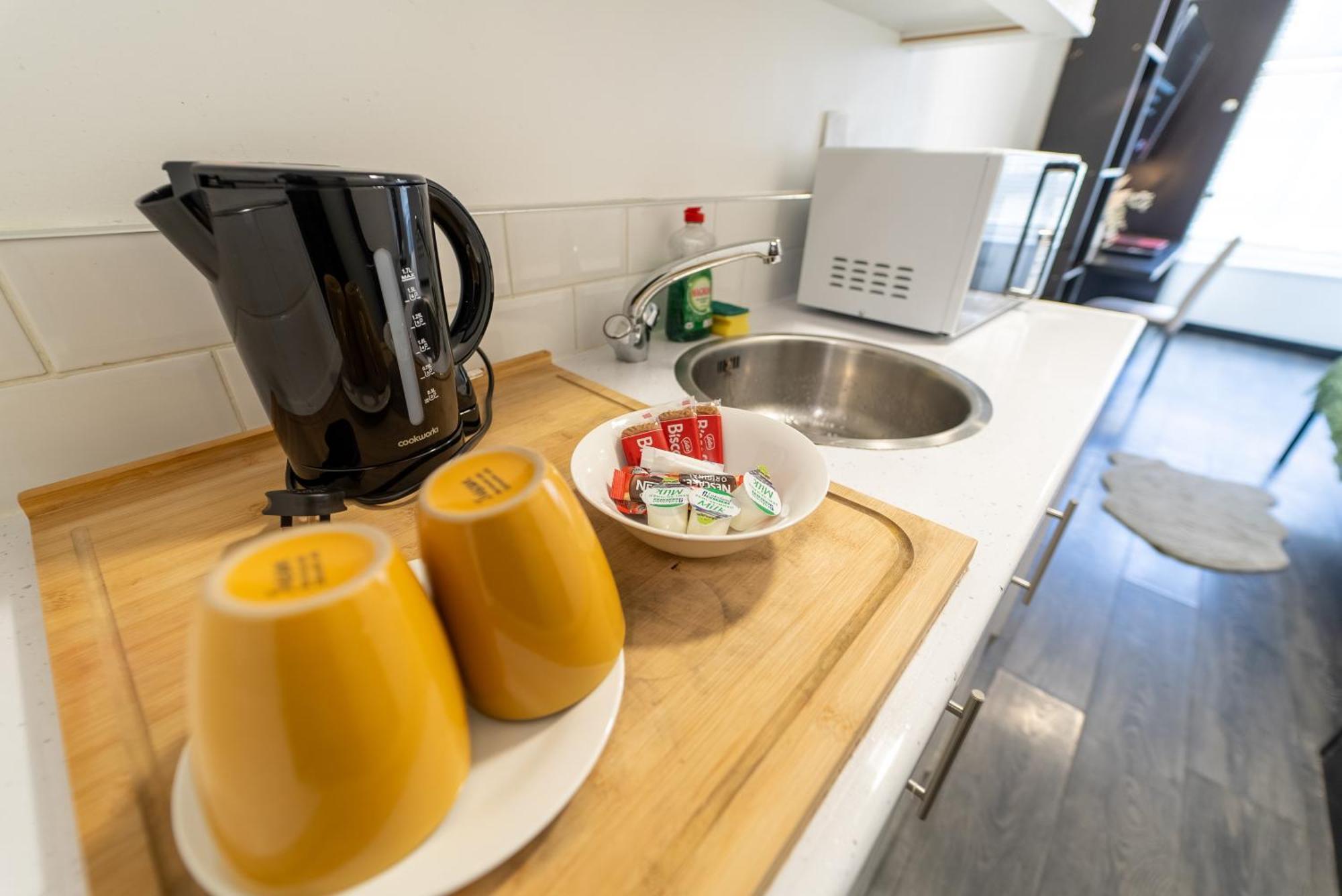 Compact Available Close To Uob And 10mins From The City! * Бирмингем