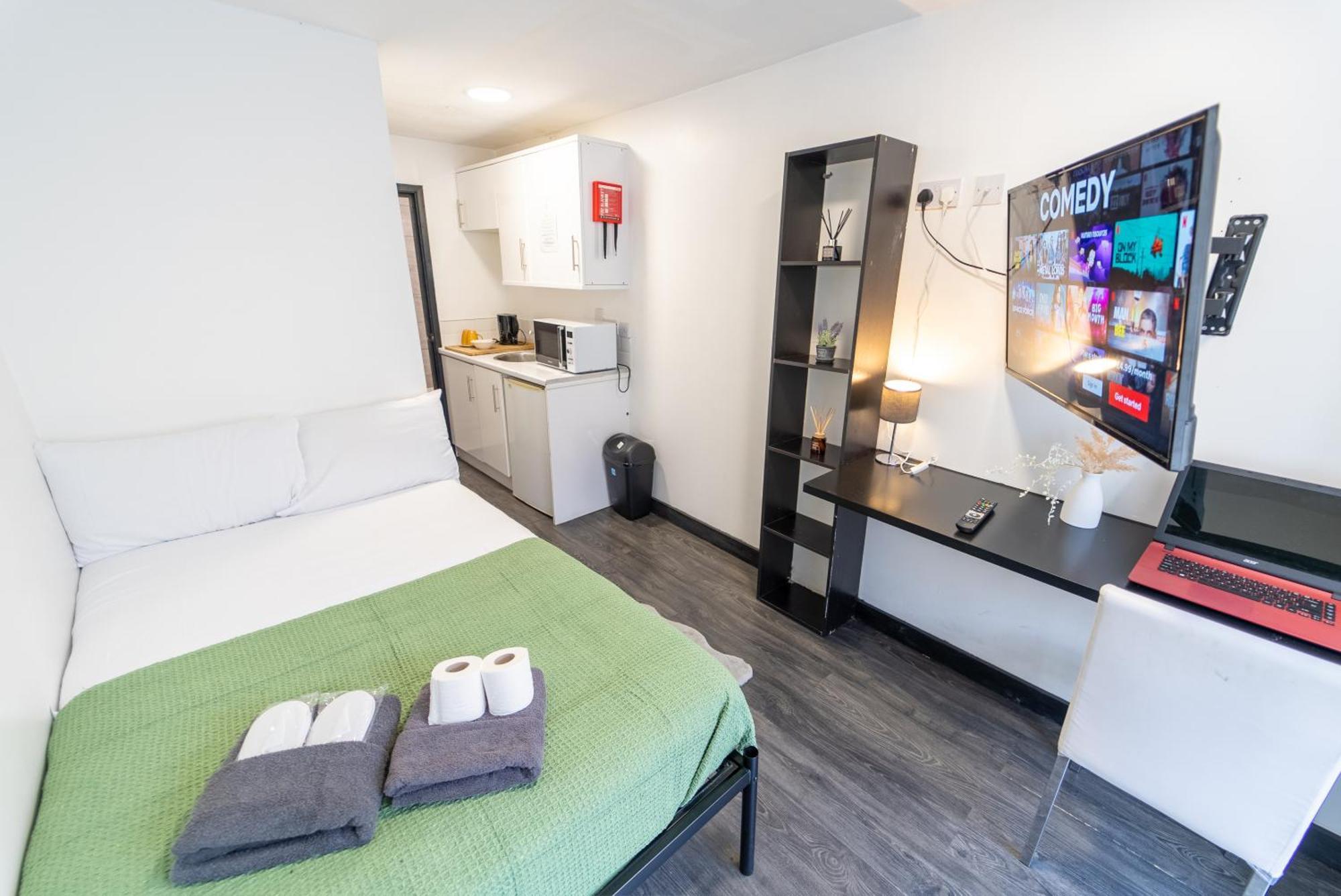 Апартаменты Compact Available Close To Uob And 10mins From The City! *